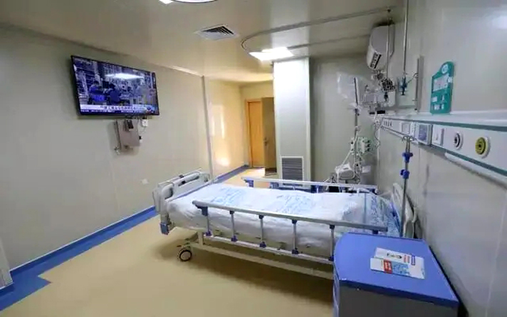 換了1次衛(wèi)生間門，我終于知道了鋁鎂合金玻璃門和實(shí)木門的區(qū)別