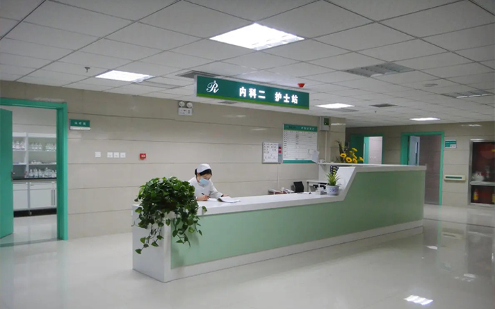 玻璃隔斷廠家淺談自動感應門的優勢